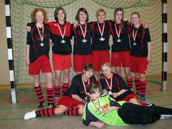 C-MaedchenVizekereimeisterHalle2008-2009