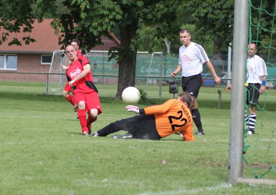 Herren1Fussball7.jpg