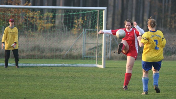 DamenFussball10