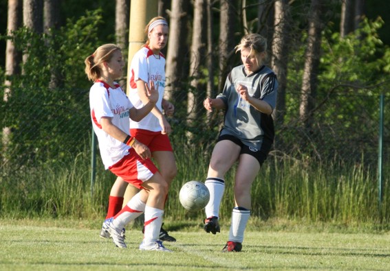 DamenFussball4