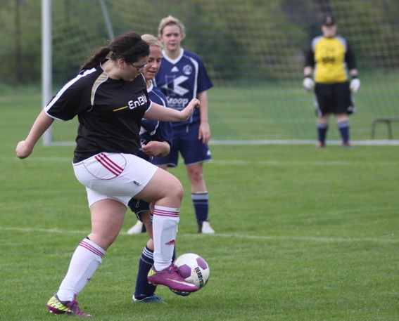 DamenFussball10