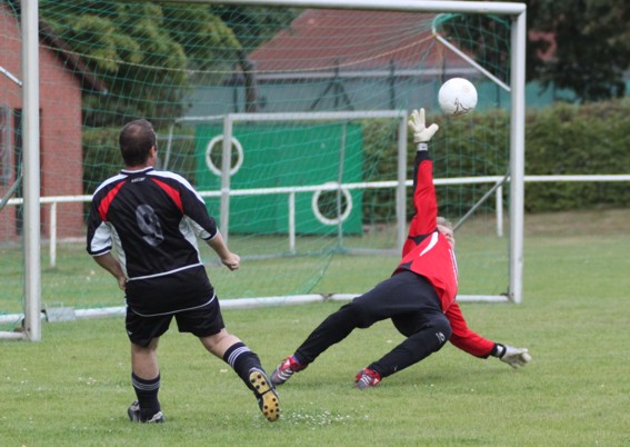 AltherrenFussball15