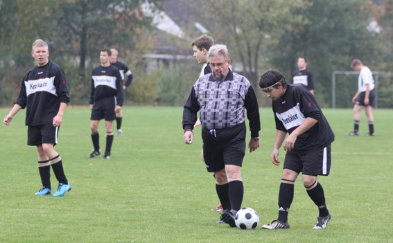 Herren2Fussball1