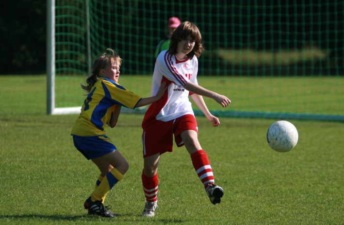 CJugendMaedchen2Fussball10