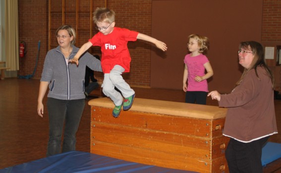 MutterKindTurnen11